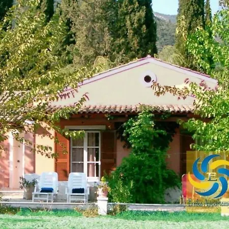 Errika House 3 Vakantiehuis Ýpsos